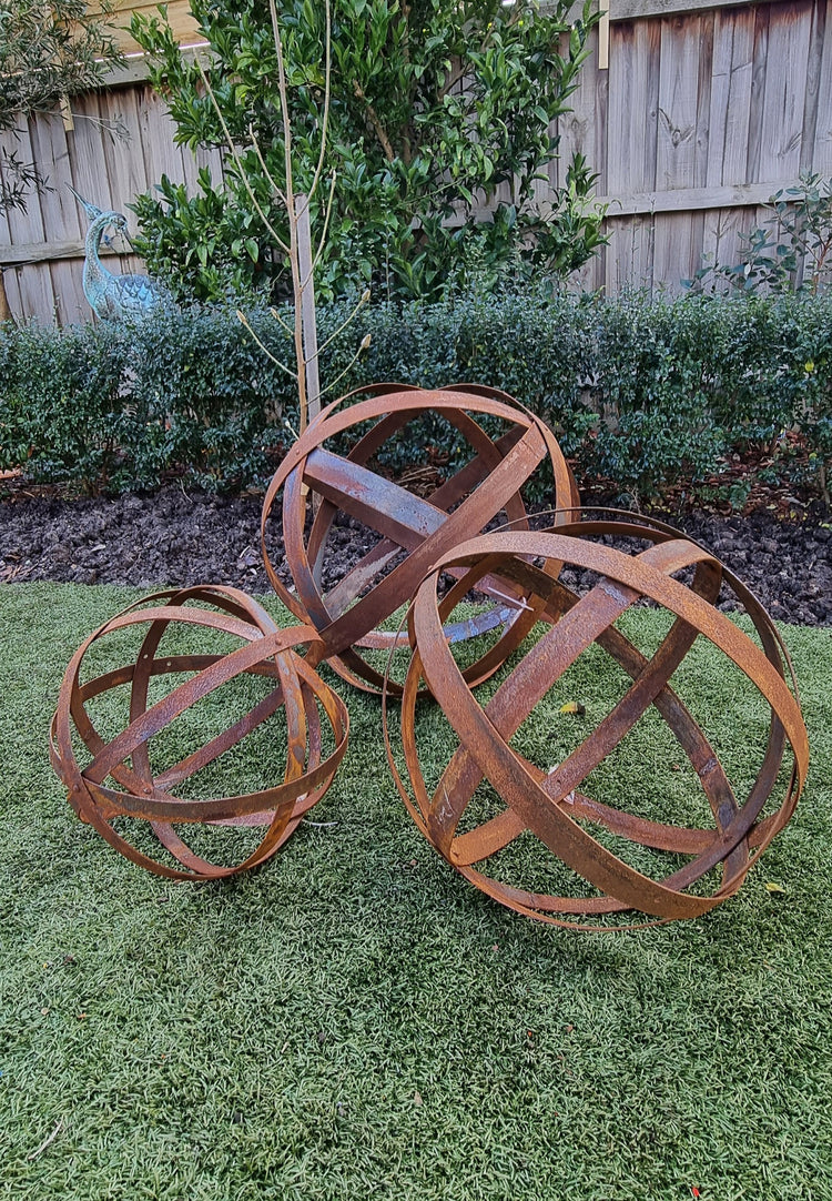 Rusty Metal Ball Orb Garden Spheres