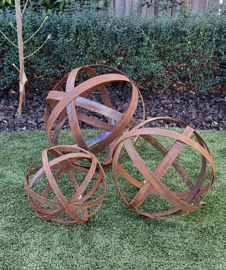 Rusty Metal Ball Orb Garden Spheres